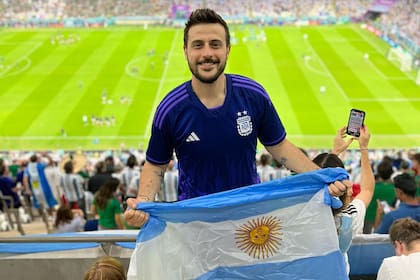 Diego Leuco celebró la victoria de la Argentina, que se quedó con la Copa del Mundo, y cumplió su promesa mundialista