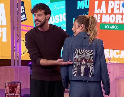 Diego Leuco y Sofi Martínez, la dupla de este domingo en La peña