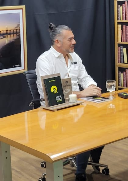 Diego Lobo es autor de tres libros que explican los beneficios del Taichí.