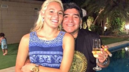 Diego Maradona desmintió estar separado de Rocío Oliva