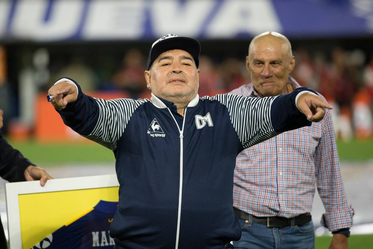 Diego Maradona se lamentó por la derrota de Gimnasia y se sorprendió por la definición del título