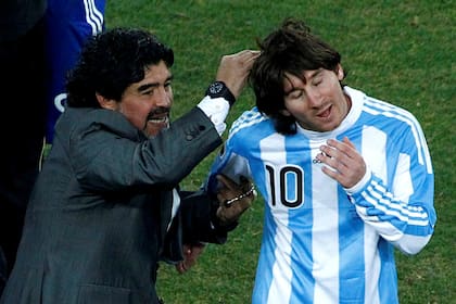 Jorge Jesús comparó la pasión por el fútbol de Diego Maradona con la de Lionel Messi