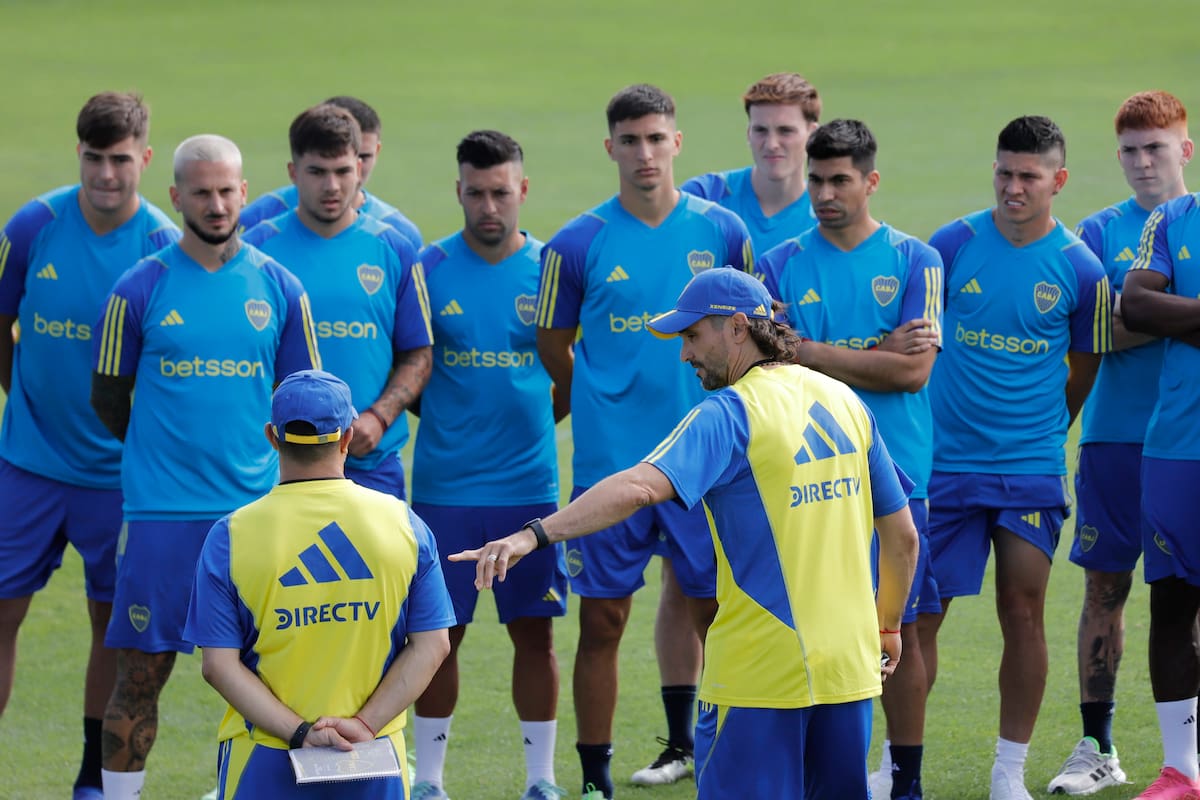 Diego Martínez, al frente del primer equipo de Boca