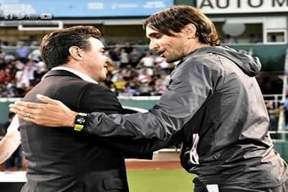 Diego Martínez, de 41 años, el flamante elegido por Manzur; nunca dirigió en Primera y viene de Estudiantes de Caseros; sorprendió gratamente en la Copa Argentina 2019, aunque su equipo fue eliminado por el River de Gallardo