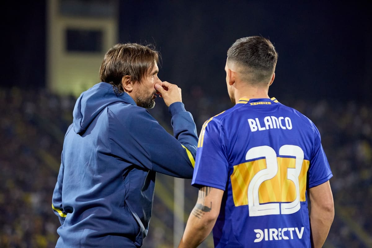 Diego Martínez dio pocos indicios de la formación que pondrá ante Racing, aunque está condicionado por las lesiones