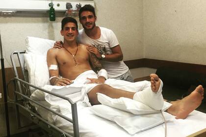 Diego Mendoza junto a Ezequiel Cerutti, de San Lorenzo. Se hicieron amigos en Estudiantes