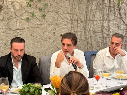 Diego Ogando, del Centro de Fabricantes de Pastas Frescas de la República Argentina; Juan Manuel Airoldes, de la Unión de Industriales Fideeros de la República Argentina (Uifra) y Cristian Boullosa, del Centro de Fabricantes de Pastas Frescas de la Capital Federal