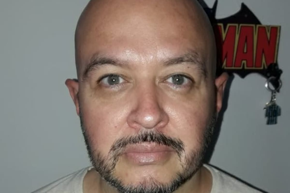 Diego París tiene 47 años