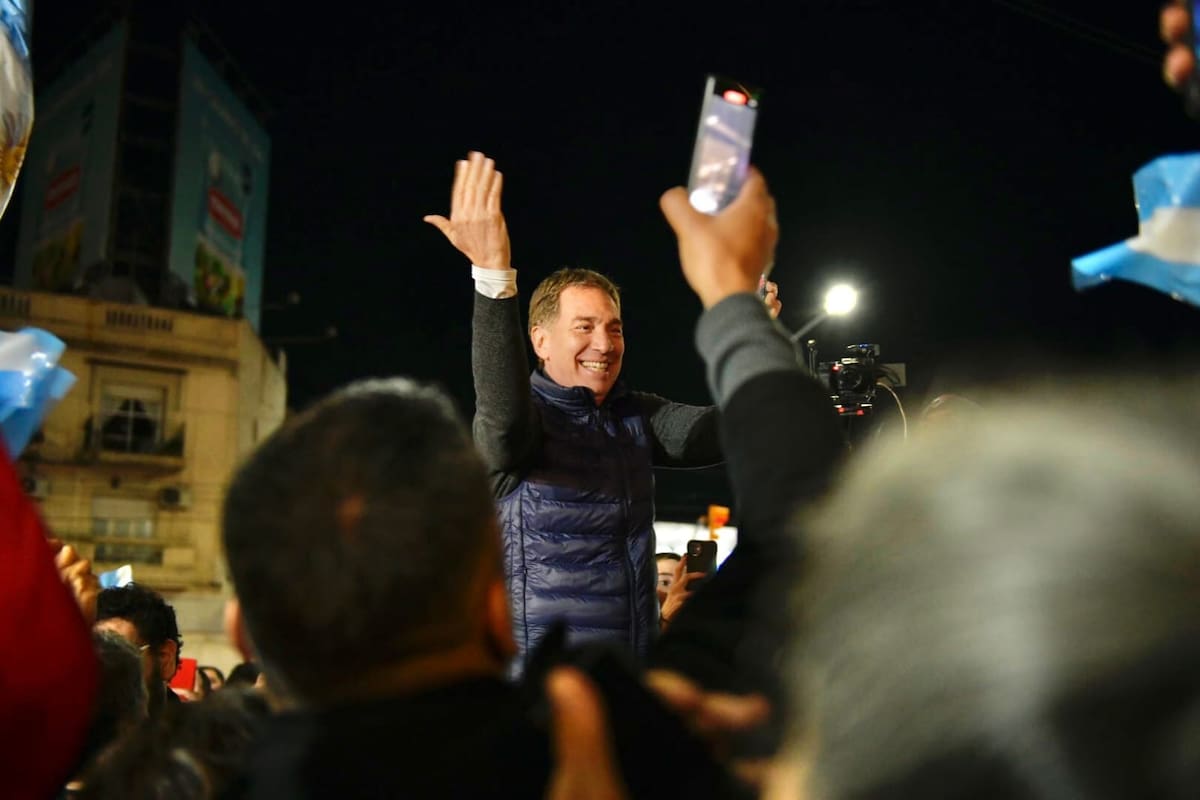 Diego Santilli en la caravana de cierre por el conurbano bonaerense