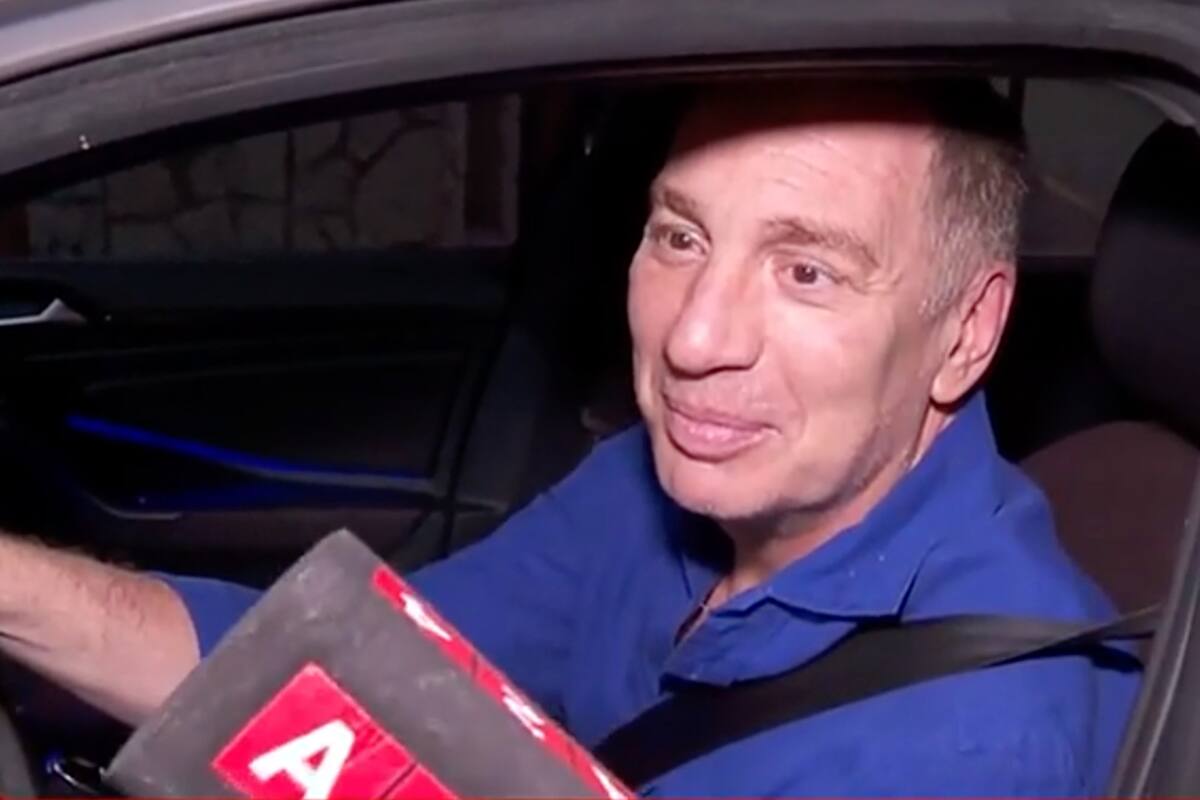 Diego Santilli entrando en la Quinta de Olivos