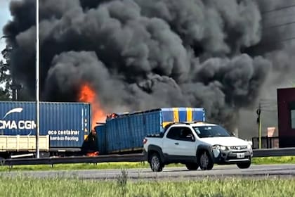 Diego Sebastián Romano, María Alfonso y José Escobedo perdieron la vida en un choque en la Ruta 9 a la altura de Campana