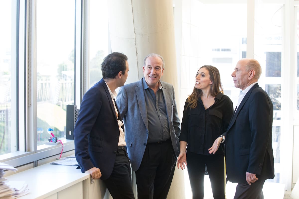 Diego Siekera y Laura Litchmaier junto a sus chair Osvaldo Abeledo y Adolfo Imas