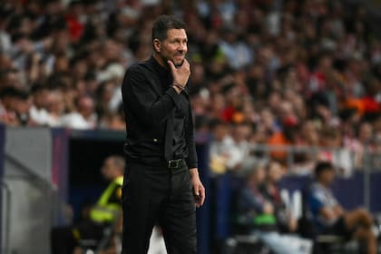 Diego Simeone encontró en el banco las variantes para destrabar un partido que se había complicado en el debut