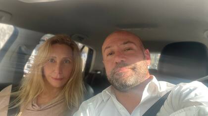 Diego Spagnuolo, con Karina Milei, durante la campaña presidencial de 2023