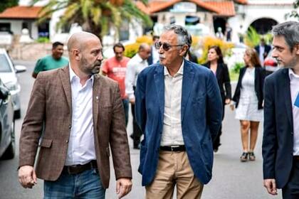 Diego Spagnuolo y Mario Lugones, en un encuentro oficial de ANDIS en diciembre de 2024; ahora el ministro de Salud auditará el área de discapacidad