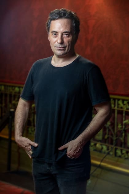 Diego Velázquez remarca "la intriga, el misterio y la alegría" que le provoca trabajar en este proyecto de reflexión sobre el legado de Pina Bausch