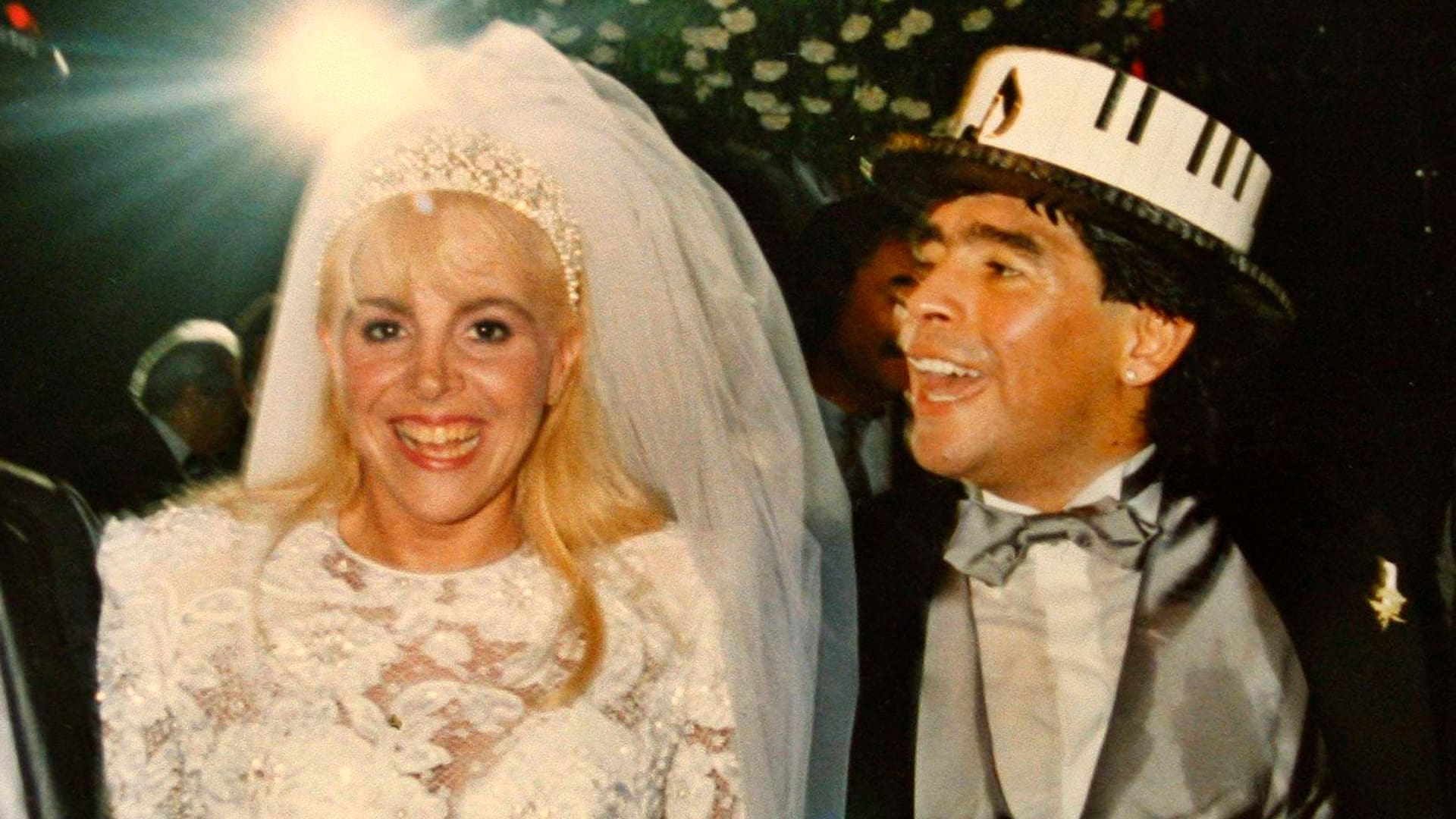 Diego Maradona y Claudia Villafañe festejaron su casamiento en el Luna Park