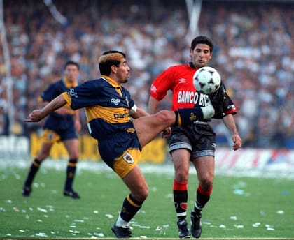 Diego y su magia, ante Colón
FOTO: DAVID SISSO
