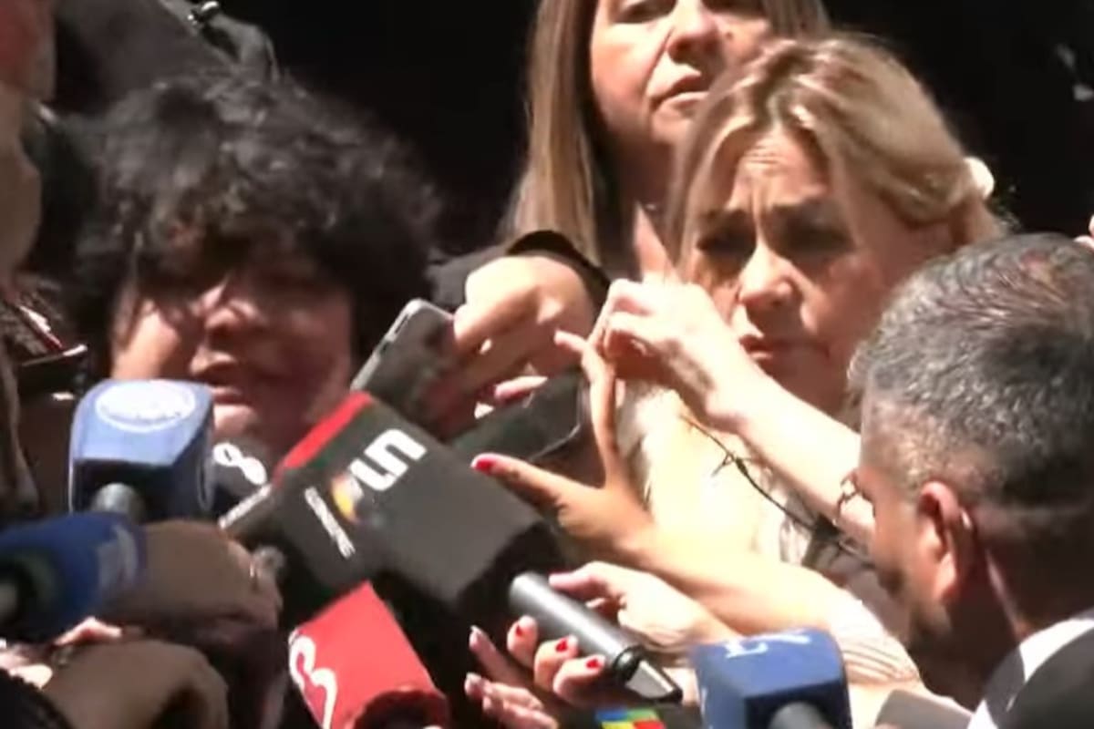 Dieguito Maradona con su mamá, Verónica Ojeda