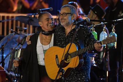 Junto a Rubén Albarrán, cantante de Café Tacvba, que cantó Loco (tu forma de ser)