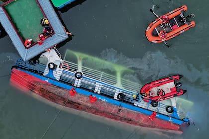 Diez muertos en accidentes de barcos turísticos durante una tormenta en China
