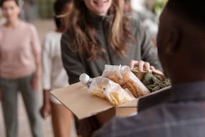 Illinois lanza subsidios contra el hambre: quiénes pueden solicitarlos