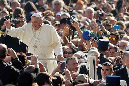Diez preguntas clave del cuestionario del papa Francisco sobre gays, divorcio y aborto