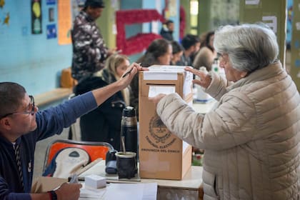 Difundir el boca de urna durante la votación se encuentra prohibido por la Cámara Nacional Electoral