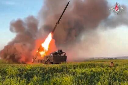 Dignatarios hablan sobre el apoyo a Ucrania después de que Trump dijera que Europa pagará las armas