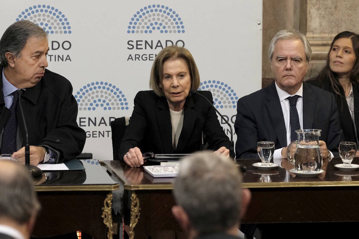Dijo que su prioridad será la persecución penal de los delitos de lesa humanidad; negó vinculaciones con el presidente Macri y afirmó que no crecerá la estructura del Ministerio Público