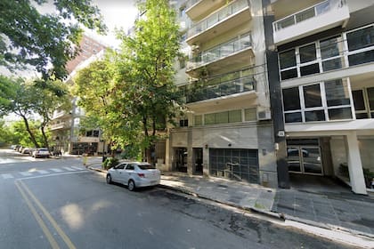 Dimaría 4689: frente a ese edificio cayó Poli Armentano, tras haber sido baleado en la cabeza; una vecina de ese departamento dijo haber escuchado una detonación a las 4.35 del 20 de abril de 1994