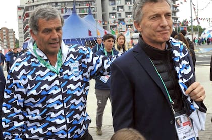 Diogenes de Urquiza y Mauricio Macri en los JJOO de la Juventud