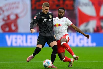 Diomande y Rômulo anotan para dar triunfo a Leipzig sobre Stuttgart en la Bundesliga