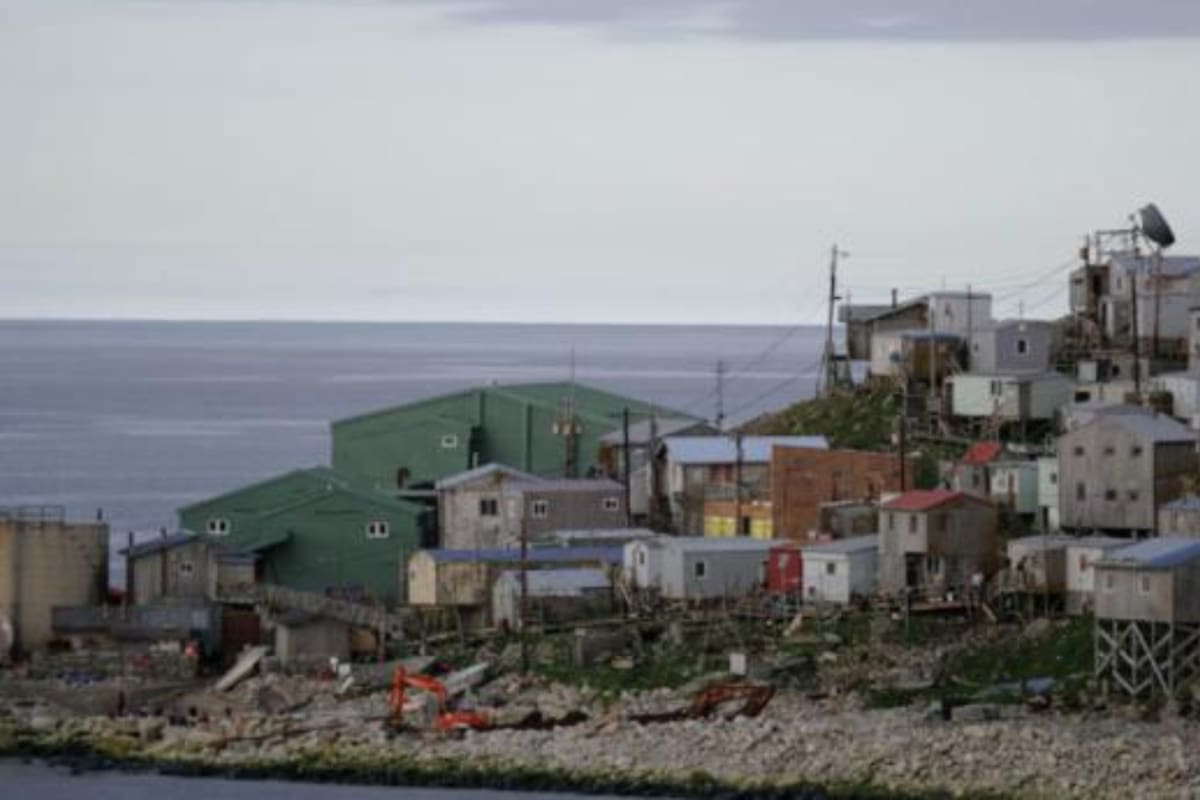 Diómedes menor es de Estados Unidos y tiene un población de 160 personas