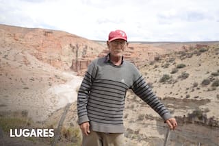 “¡Encontré un bicharraco!”. El puestero de la Patagonia que halló un dinosaurio de 160 millones de años y ahora lleva su nombre