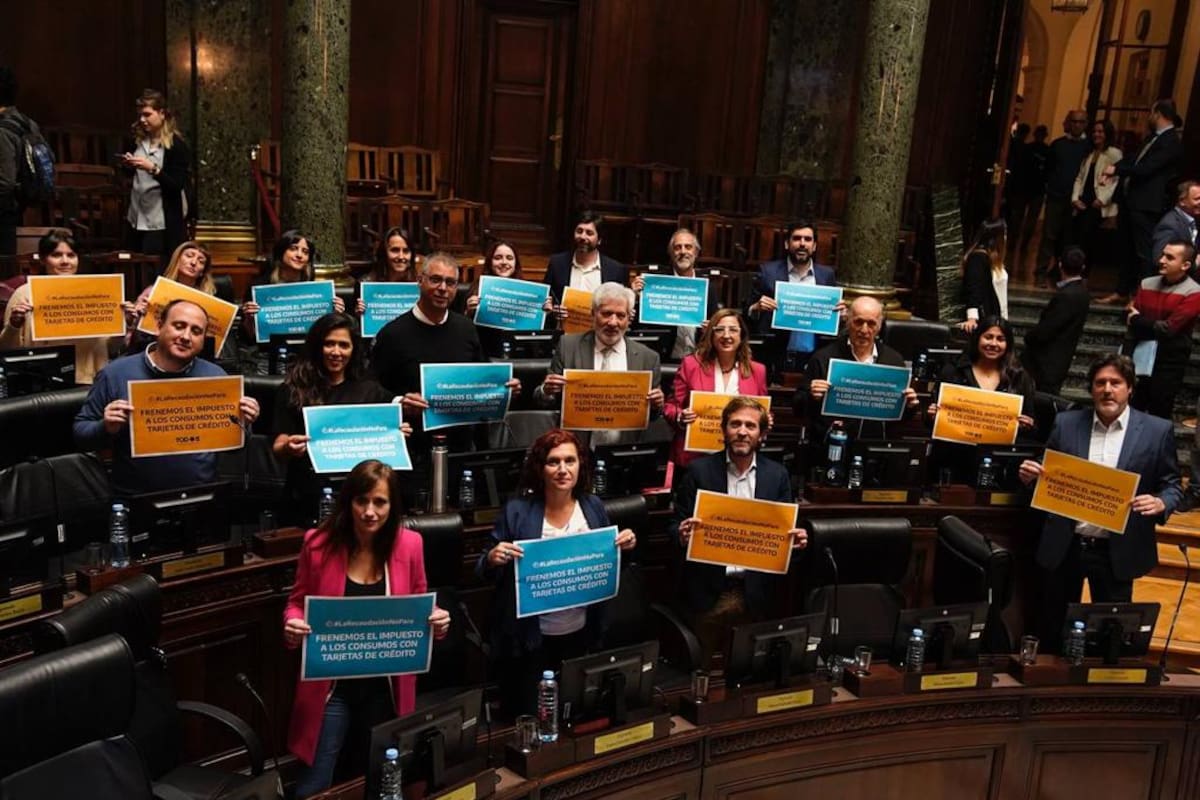 Diputados oficialistas hoy en la legislatura porteña