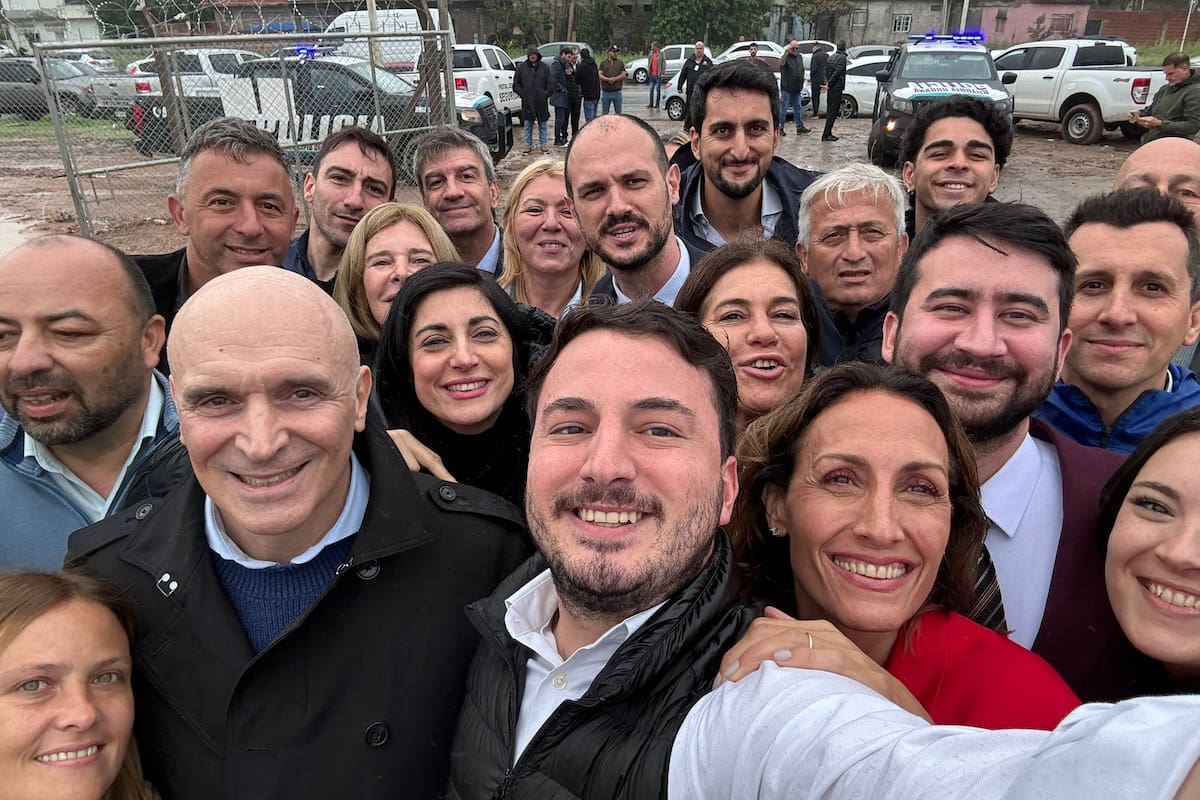 Diputados y referentes de La Libertad Avanza ingresaron a una obra clausurada en el Mercado Central en La Matanza