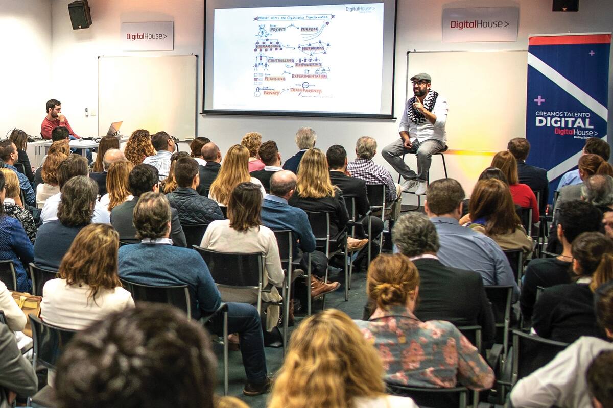 Directivos de las más diversas industrias se reúnen en el Digital Day para descubrir cómo enfrentar los retos que impone la tecnología.