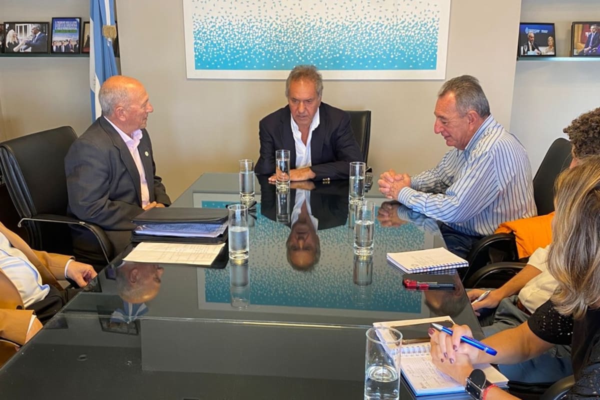Dirigentes de CRA se reunieron con Scioli por la situación productiva y ambiental patagónica