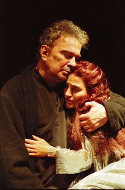 Dirigida por Lluís Pasqual (2000) - Alfredo Alcón y Eleonora Wexler estuvieron al frente de un elenco que, además, integraban Carlos Belloso, Osvaldo Bonet, Tony Vilas y Tomás Fonzi.