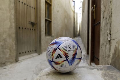 Diseñada por Adidas, viaja por el aire con mayor velocidad que las pelotas de mundiales anteriores