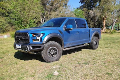 Diseño agresivo y que no pasa inadvertido en la nueva Ford F-150 Raptor
