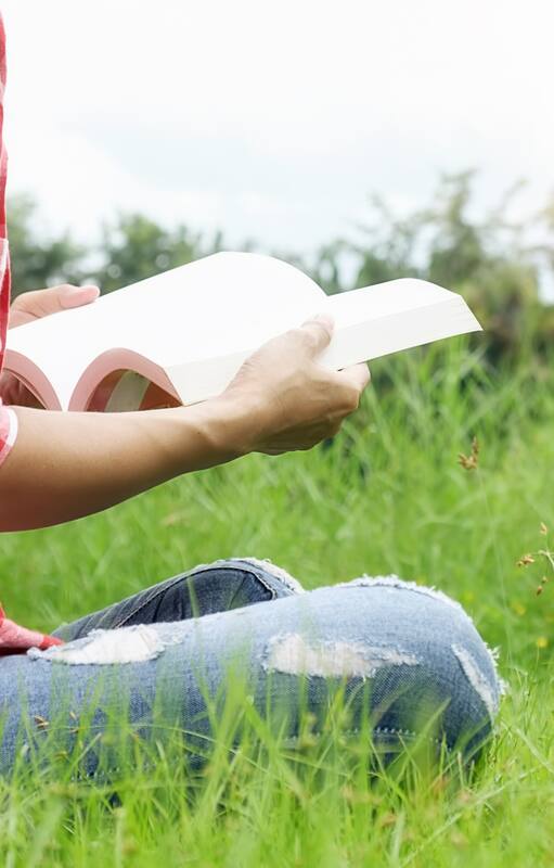 Disfruta del verano para entrar en el mundo de la jardinera a través de la literatura.