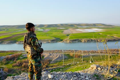 Disidentes kurdos iraníes en Irak niegan planes de ataque, pero se unirían a invasión de EE.UU. a Ir