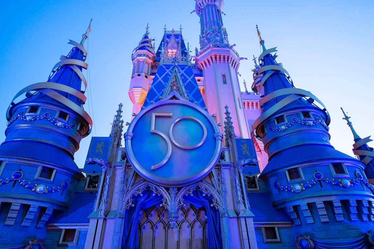Disney World comienza una celebración que durará 18 meses