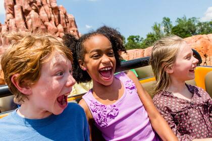 Disneyland utilizará el Teatro Fantasyland para conocer a los personajes, decorar galletas, hacer manualidades y contar historias durante la temporada de vacaciones de Navidad (disneyworld.disney.go.com)