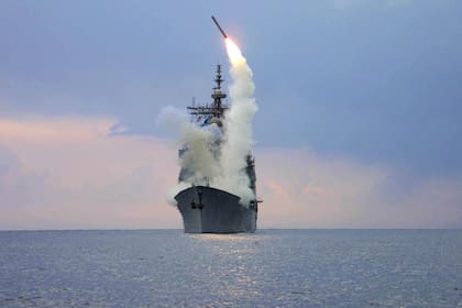 Disparo de un misil Tomahawk