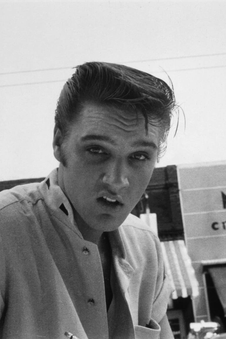 Disponible en Netflix, Elvis: El Rey del Rock and Roll repasa las influencias musicales que resultaron decisivas para la personalidad artística de Elvis Presley