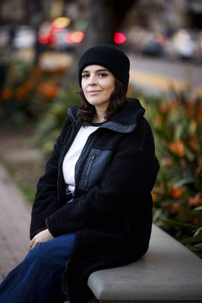 Dispuesta a la charla, simpática y sencilla, la actriz no hace alardes de su apellido y elige transitar la vida con la mayor sobriedad posible