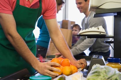 Distintas organizaciones de Nueva York realizan entregas de alimentos gratis